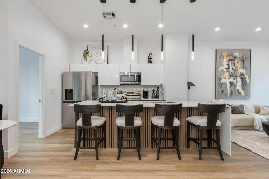 Real Estate Picture 13