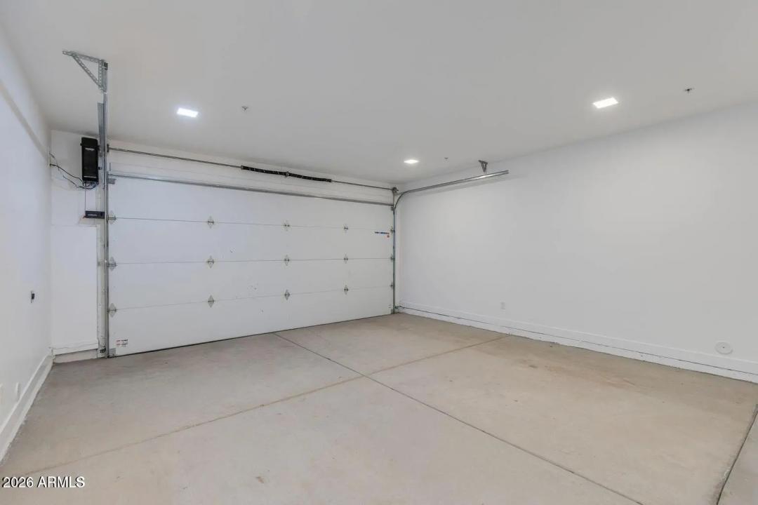 Real Estate Picture 28