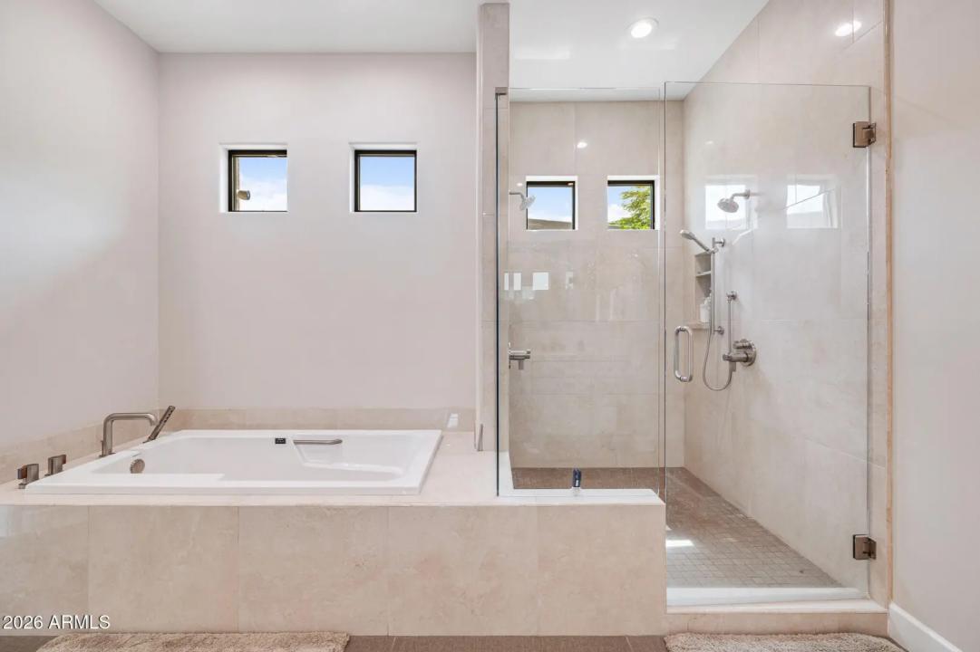 Real Estate Picture 17