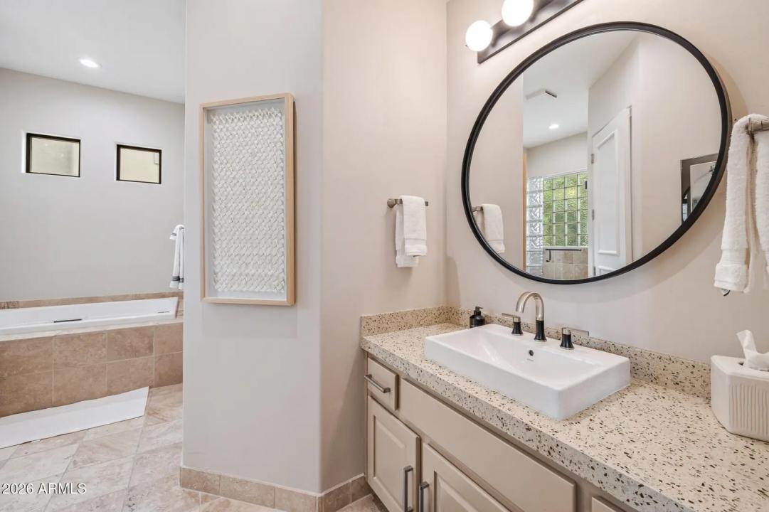 Real Estate Picture 19