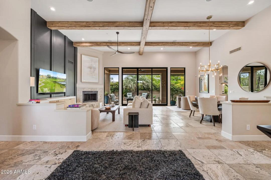 Real Estate Picture 3