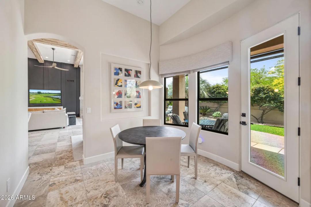 Real Estate Picture 6