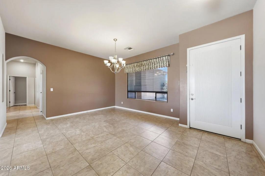 Real Estate Picture 27