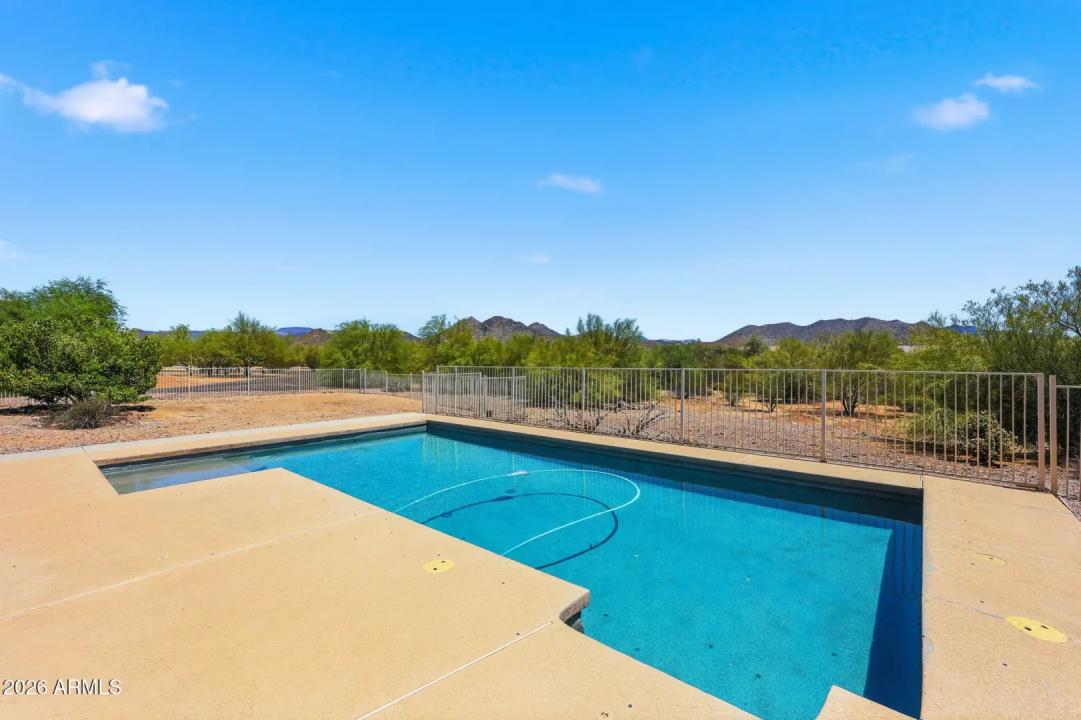 Real Estate Picture 40