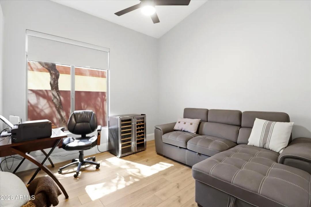 Real Estate Picture 15