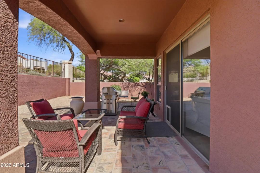 Real Estate Picture 17