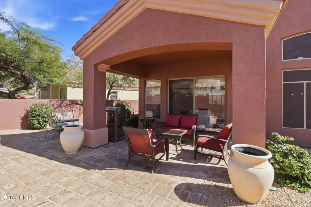 Real Estate Picture 18