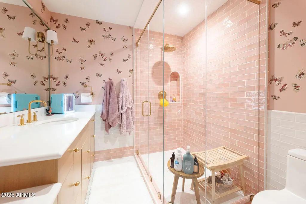 Real Estate Picture 21