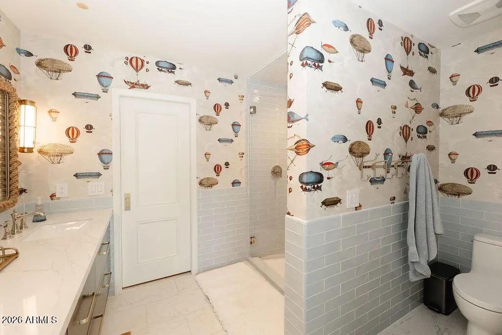 Real Estate Picture 23