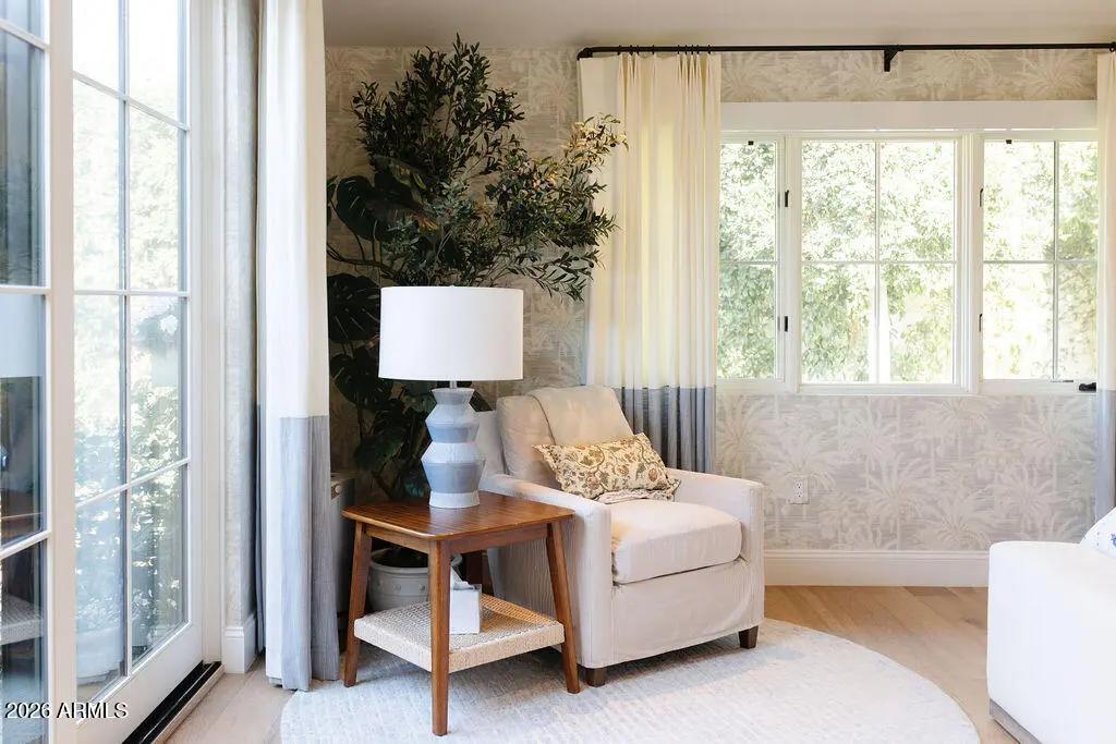 Real Estate Picture 15