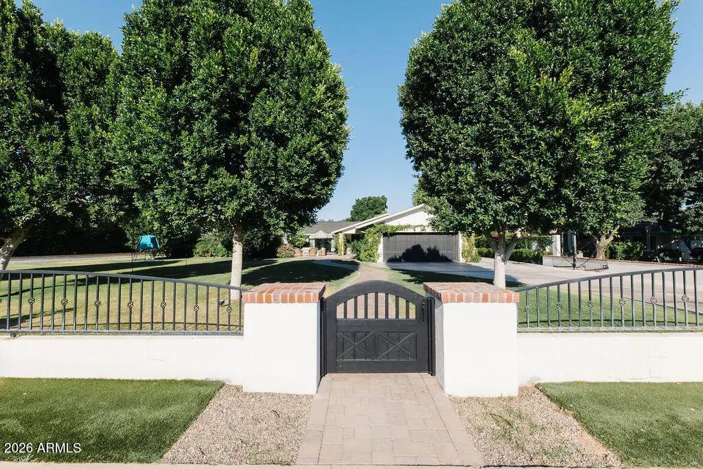 Real Estate Picture 26