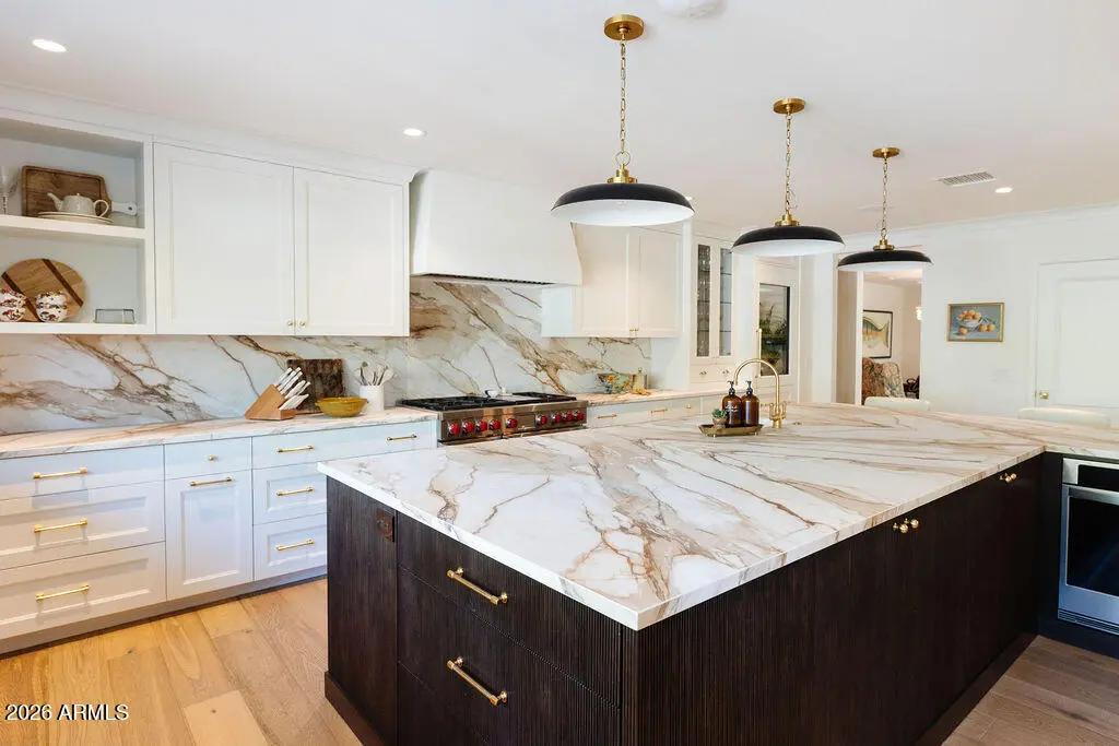 Real Estate Picture 33