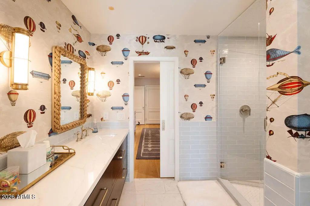 Real Estate Picture 24