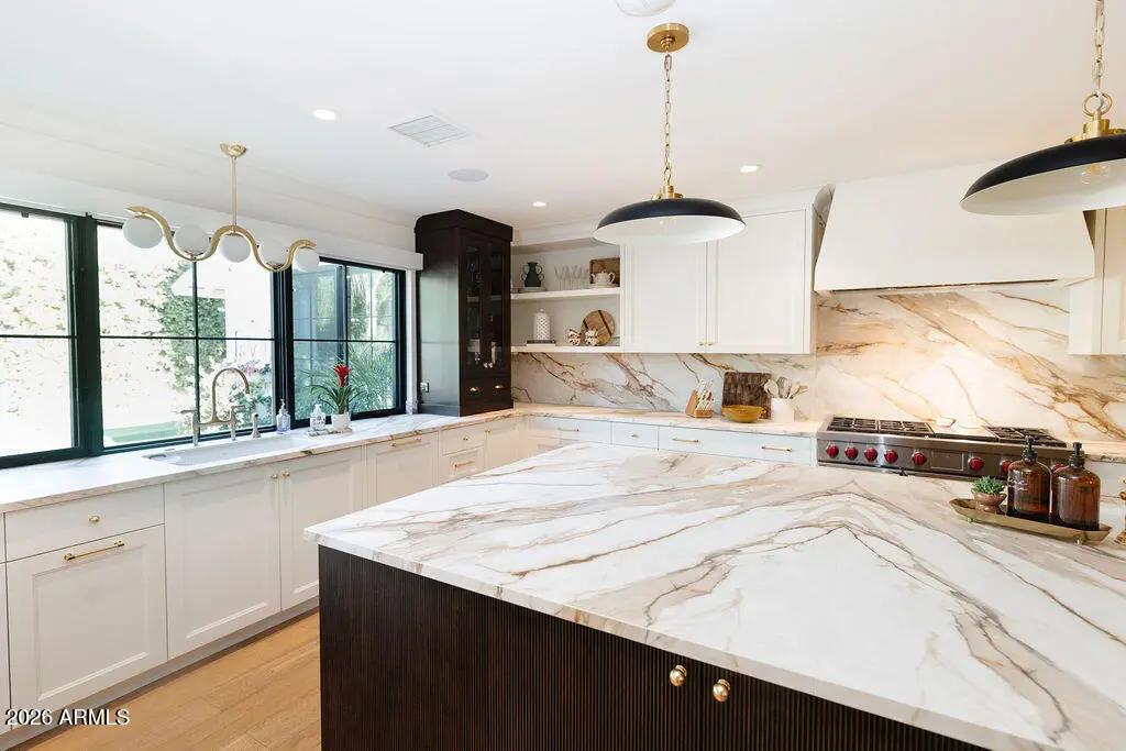 Real Estate Picture 39