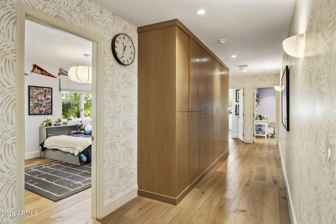 Real Estate Picture 38