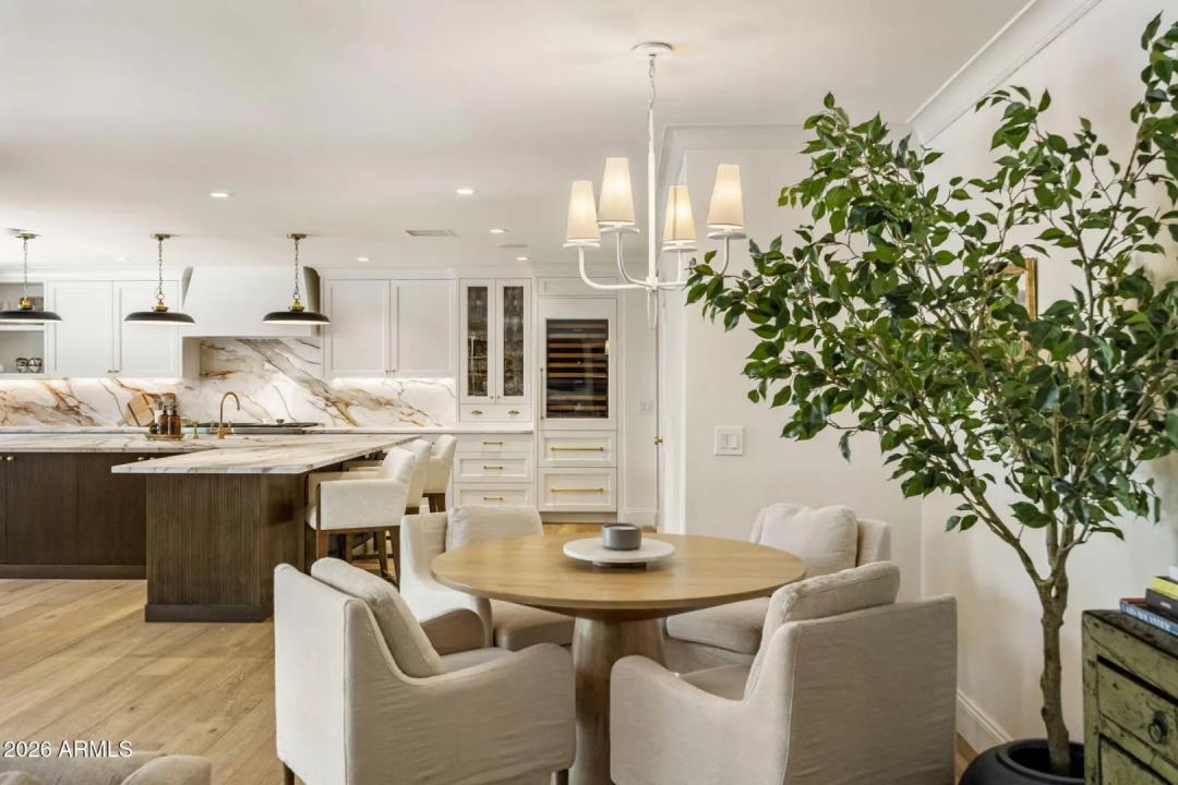 Real Estate Picture 5