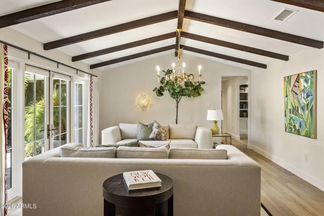 Real Estate Picture 43