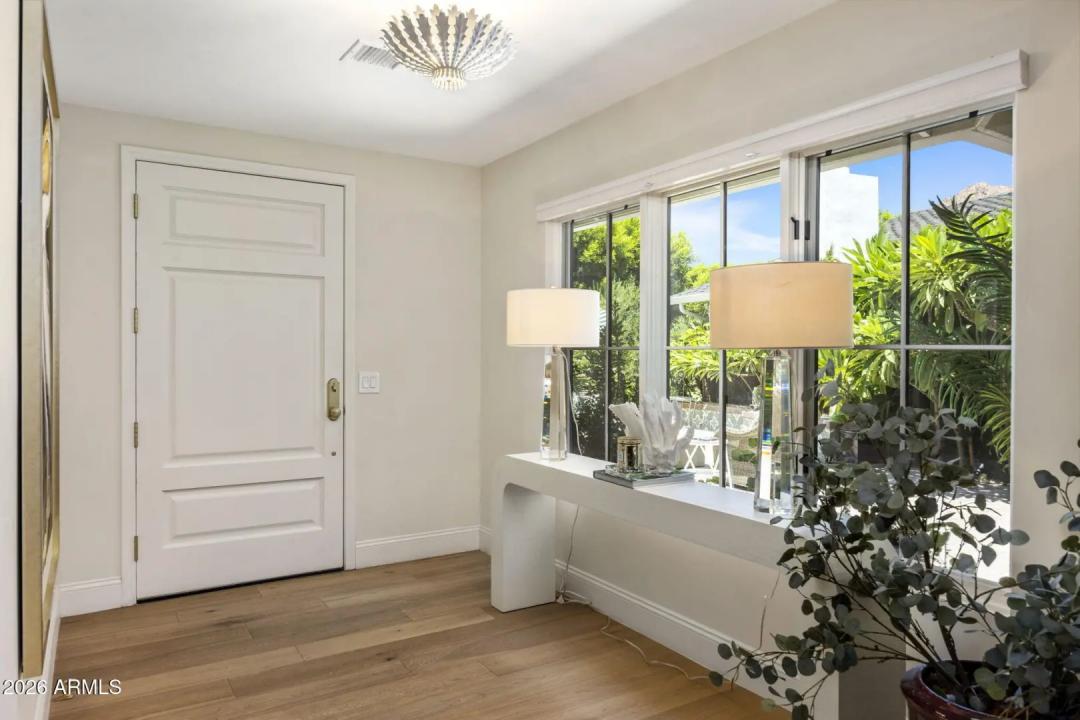 Real Estate Picture 6