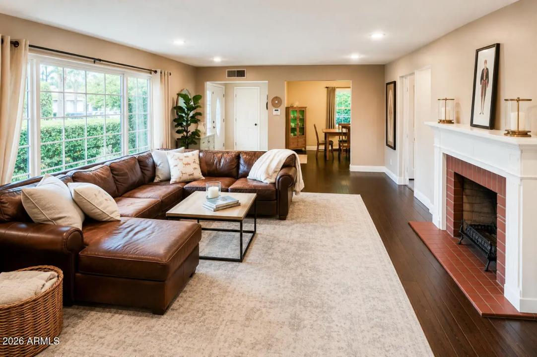 Real Estate Picture 2