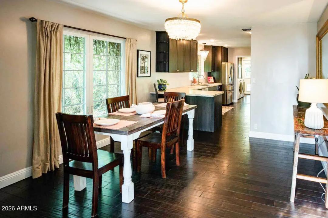Real Estate Picture 24