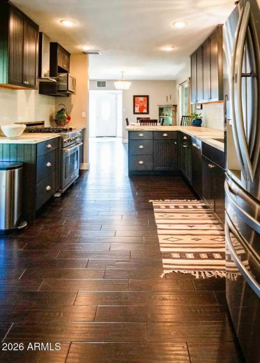 Real Estate Picture 25