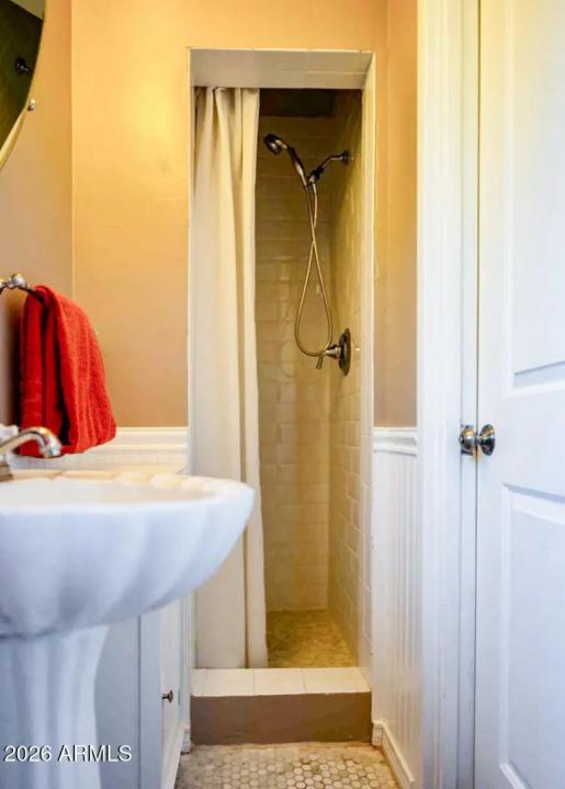 Real Estate Picture 22