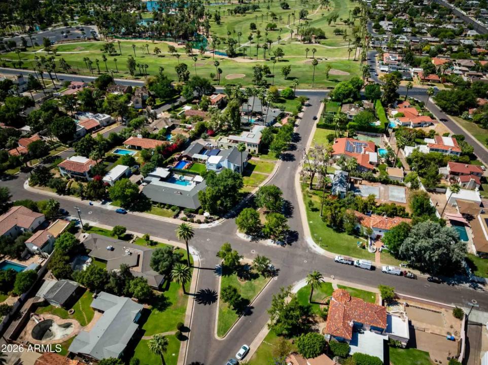 Real Estate Picture 32
