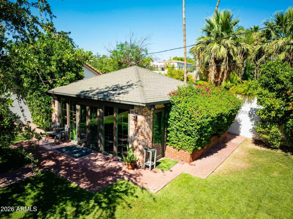 Real Estate Picture 33