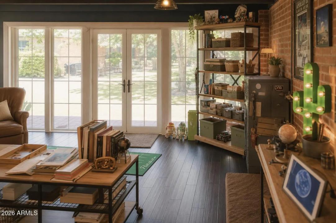 Real Estate Picture 9