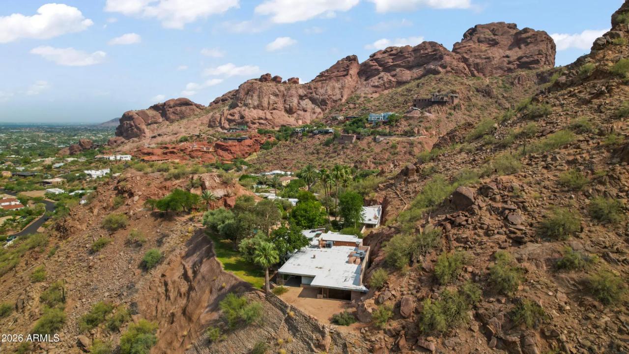 Real Estate Picture 2