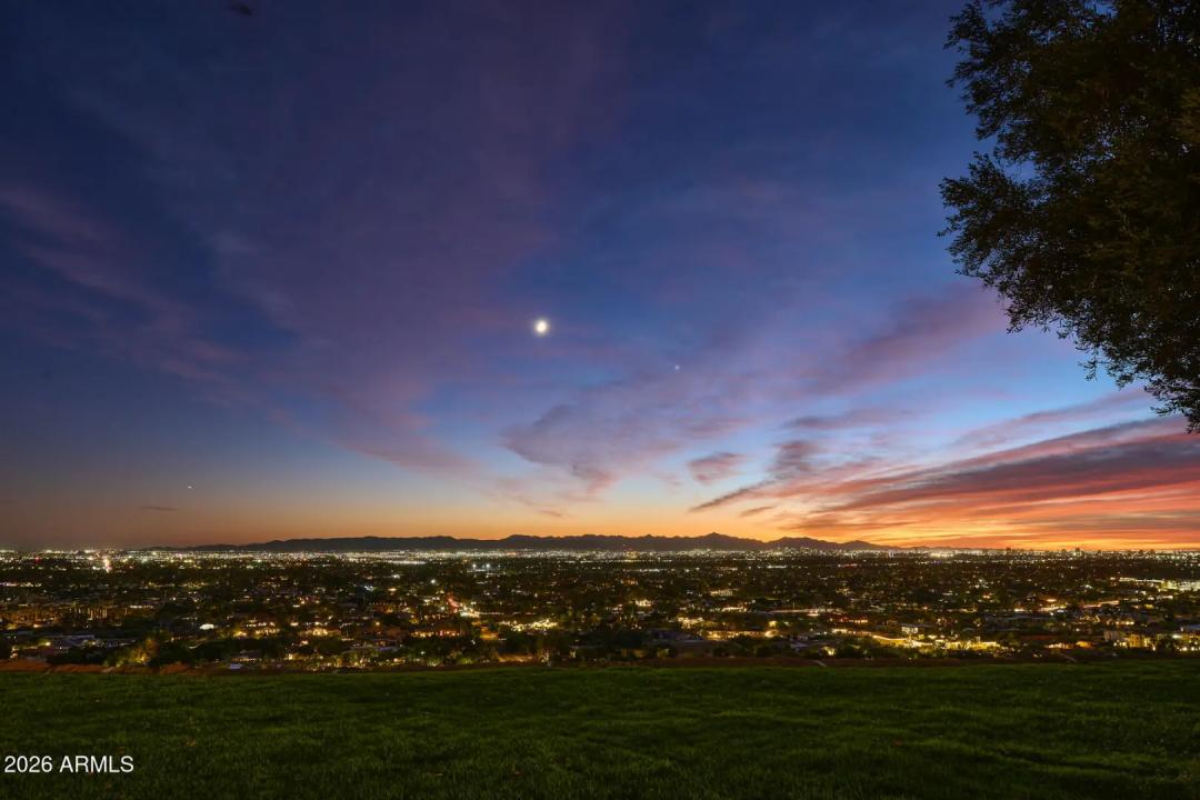 Real Estate Picture 13