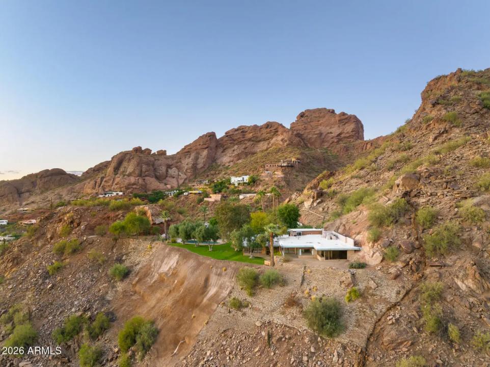 Real Estate Picture 17