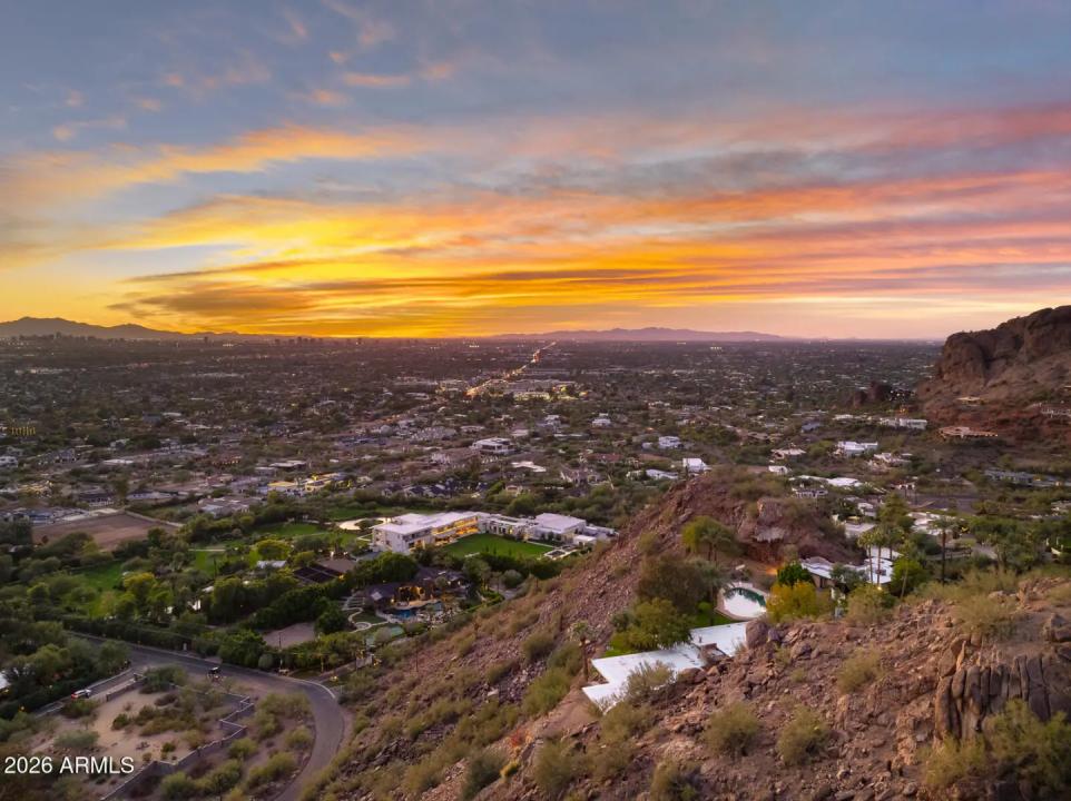 Real Estate Picture 25