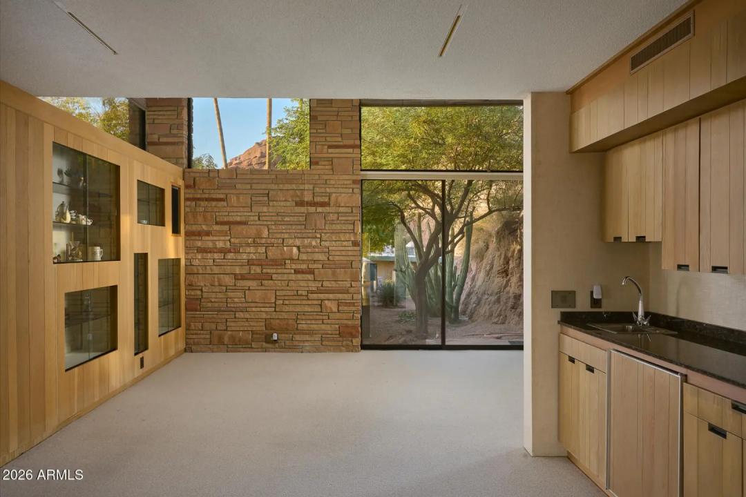 Real Estate Picture 28