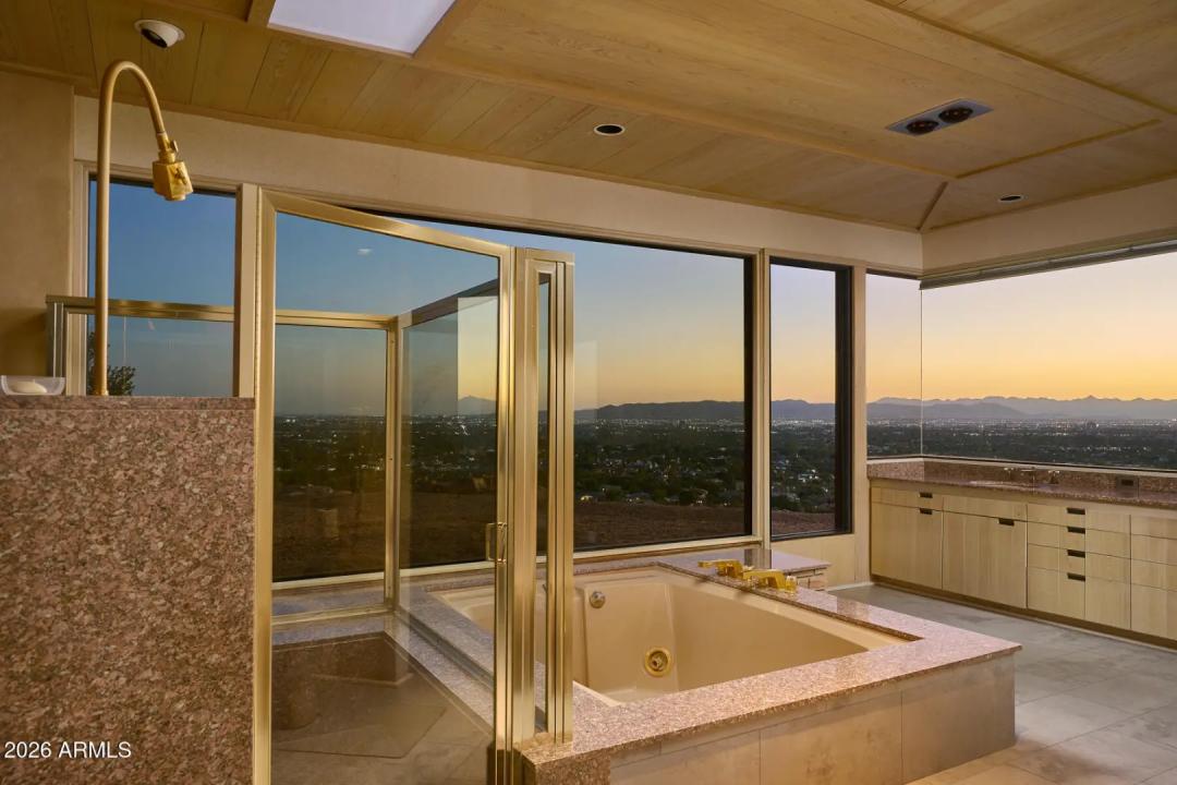 Real Estate Picture 38