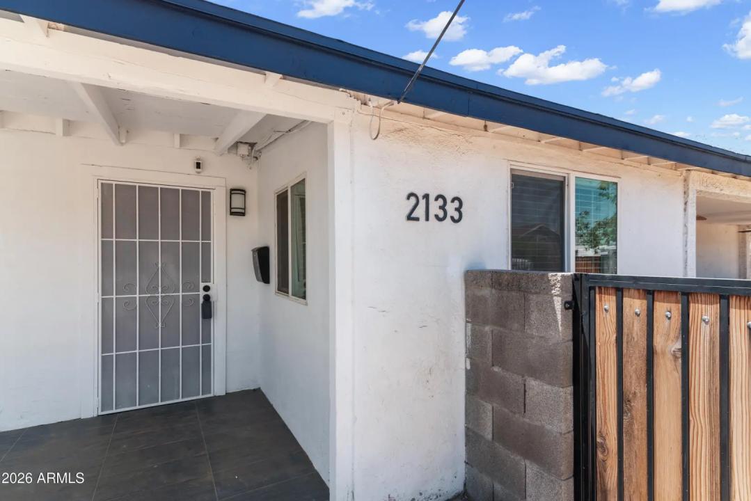 Real Estate Picture 7