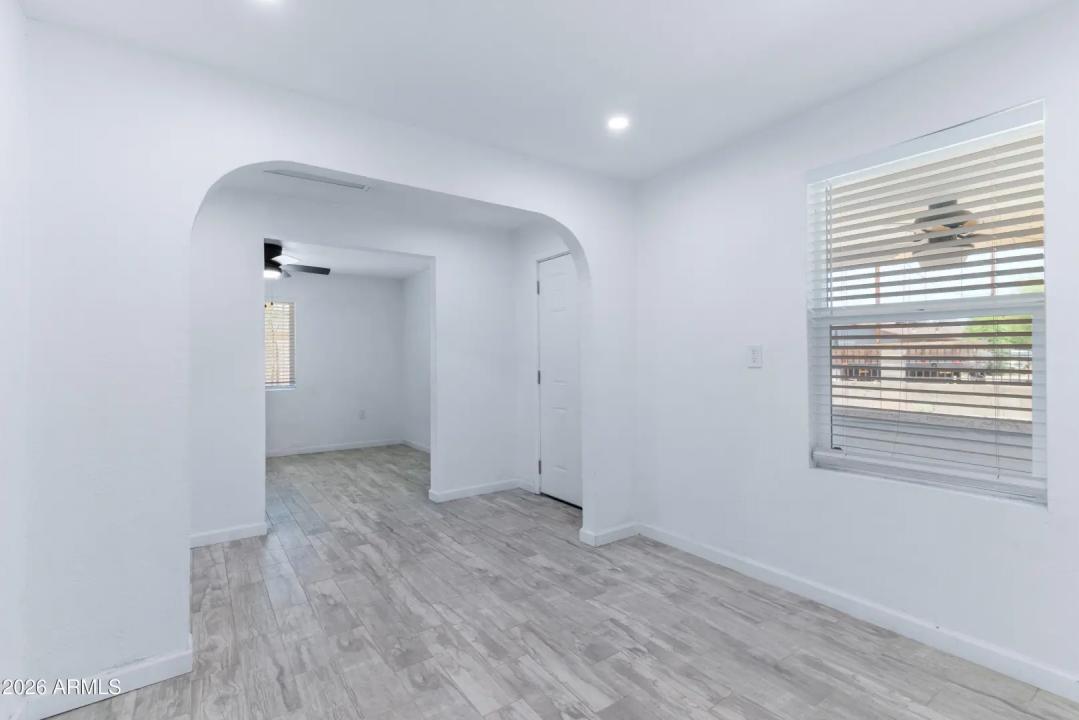 Real Estate Picture 9