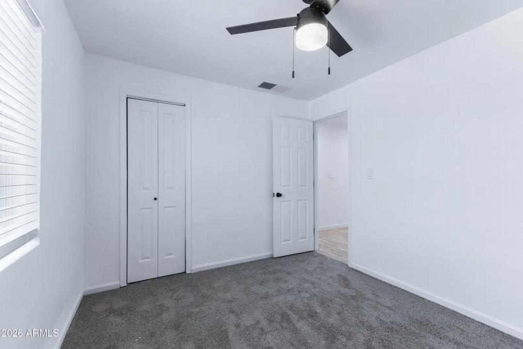 Real Estate Picture 32