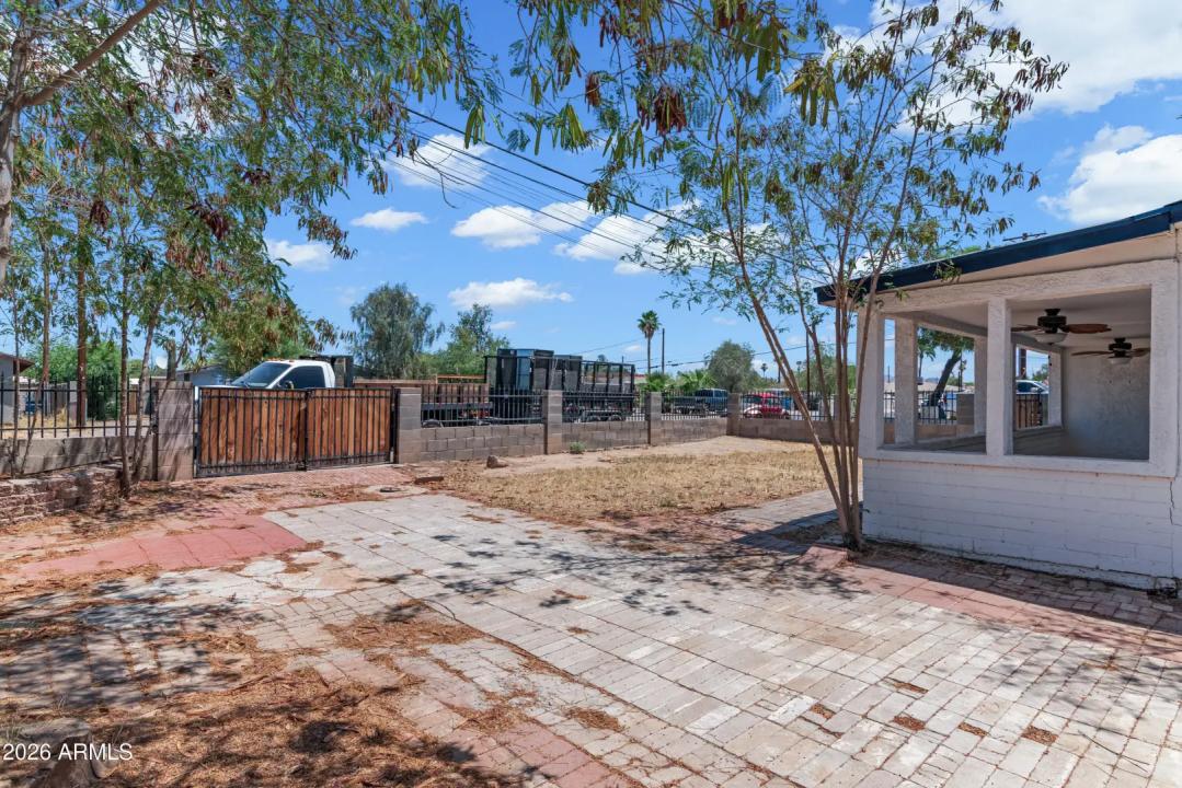 Real Estate Picture 33