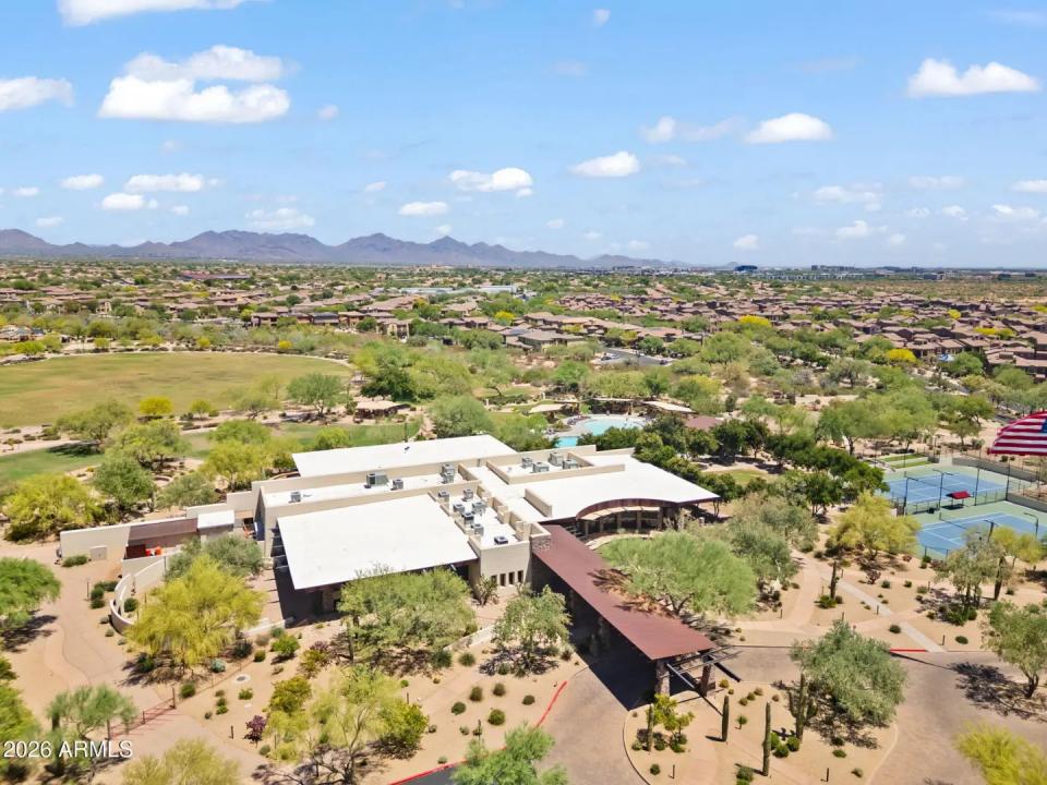 Real Estate Picture 35