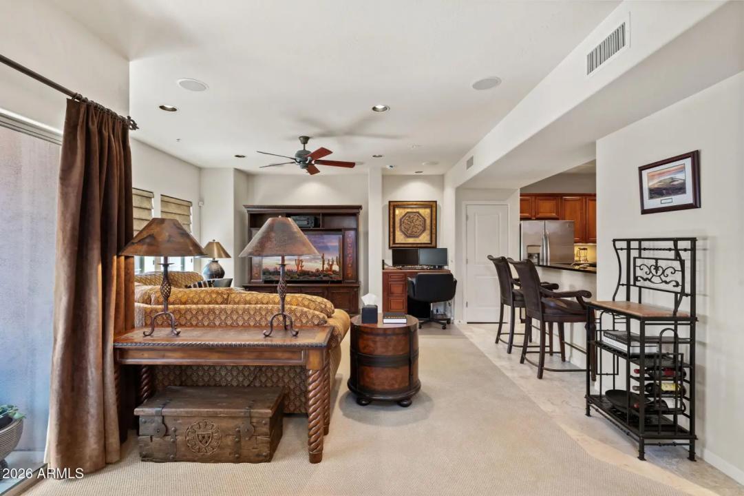 Real Estate Picture 8
