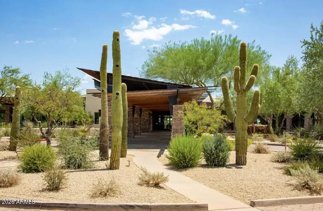 Real Estate Picture 25
