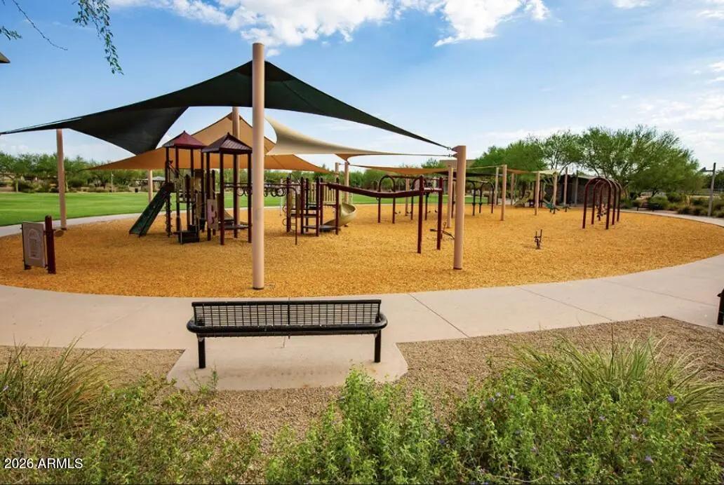 Real Estate Picture 30