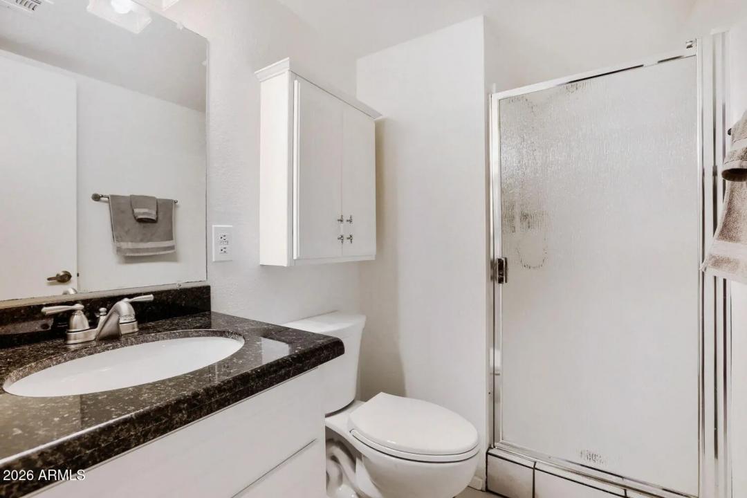 Real Estate Picture 11