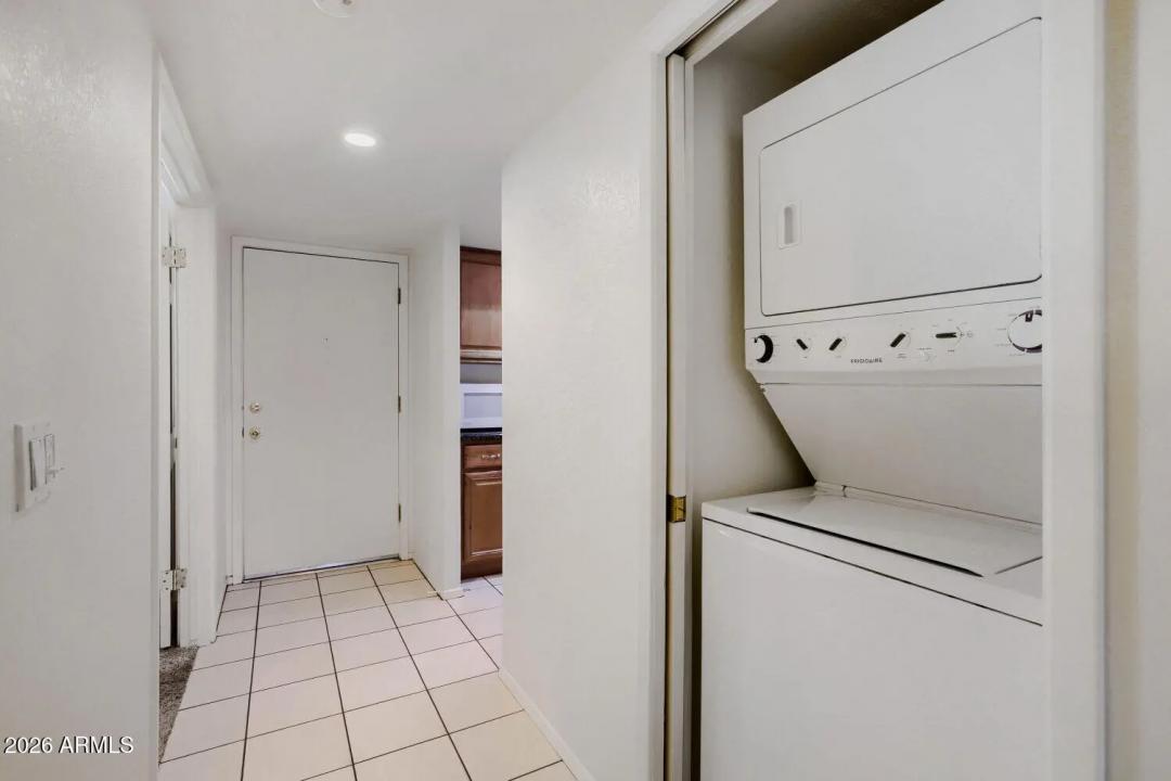 Real Estate Picture 12