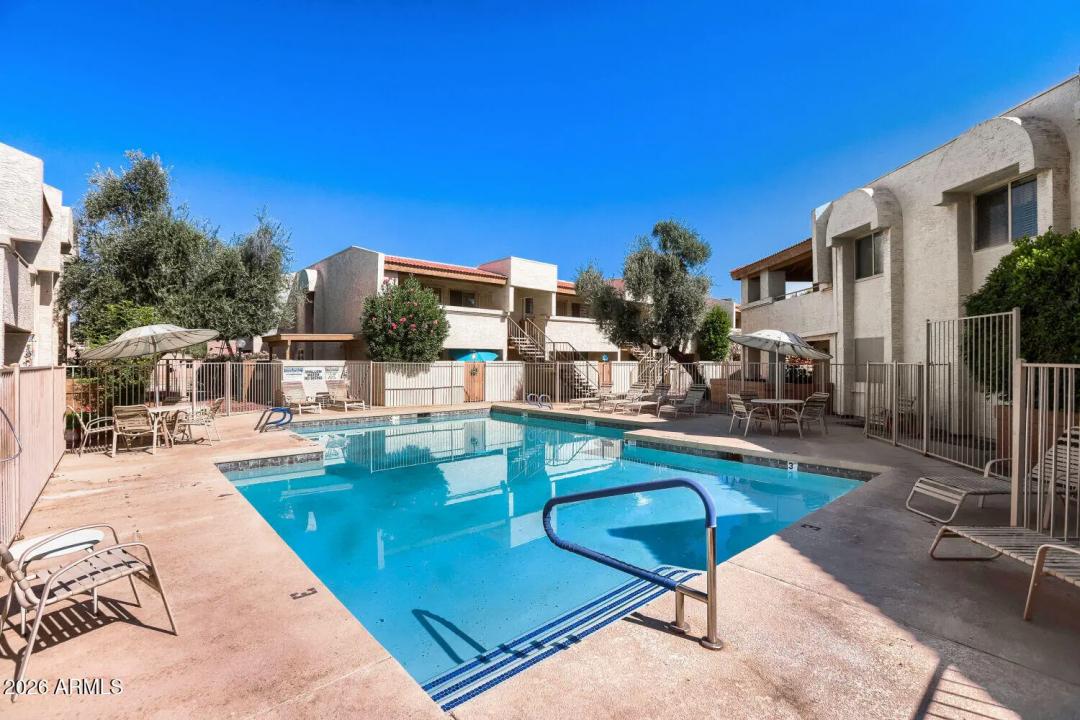 Real Estate Picture 15