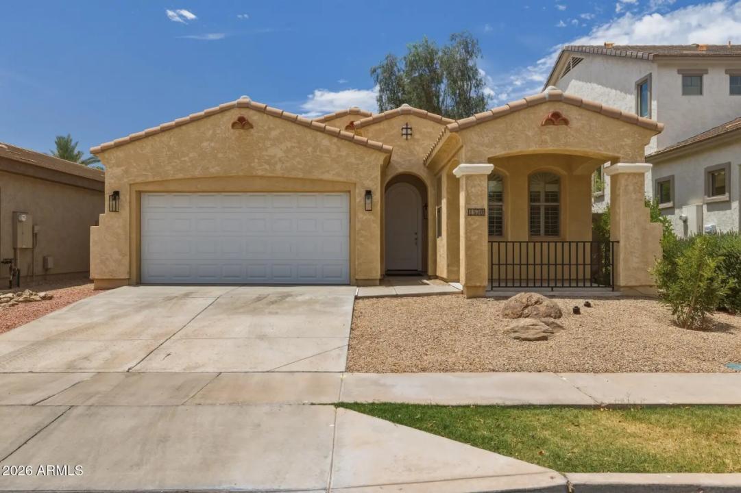 Real Estate Picture 1