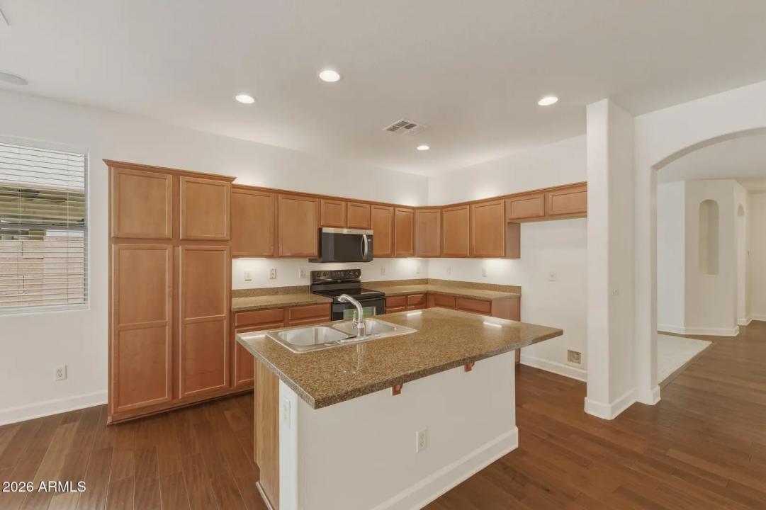 Real Estate Picture 13