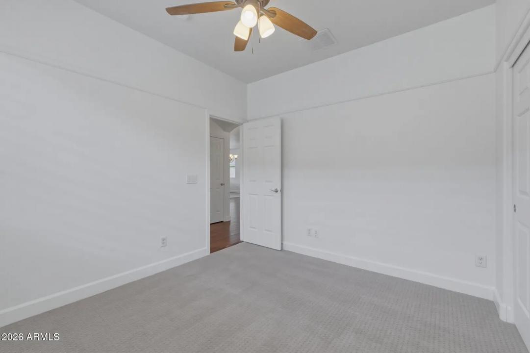 Real Estate Picture 27