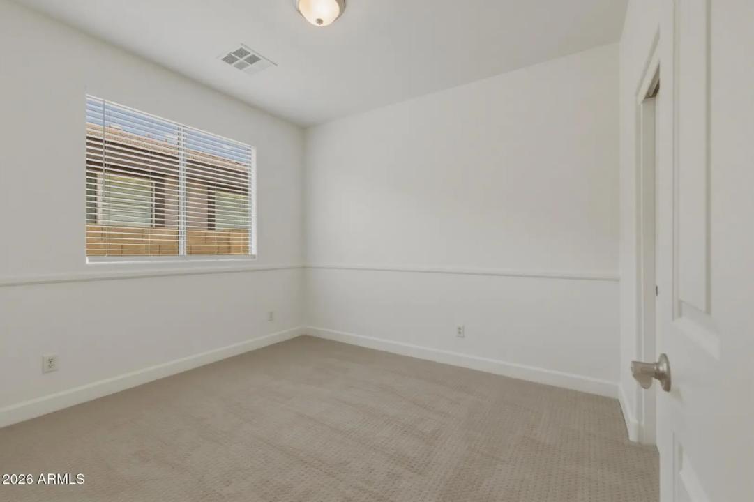 Real Estate Picture 29